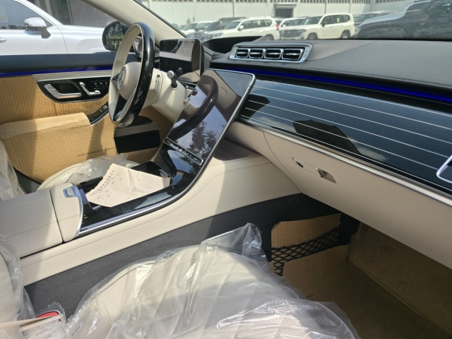 奔驰S500出色的静谧性营造豪华行驶质感K8凯发·国际网站全新2025款平行进口(图3)