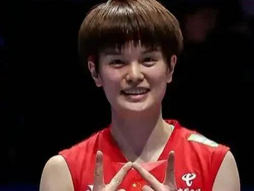 1先输一局 0：1不敌安洗莹 国羽1：0韩国凯发K8登录入口苏迪曼杯决赛：王祉怡17：2(图4)